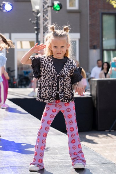Modeshow 417_.jpg